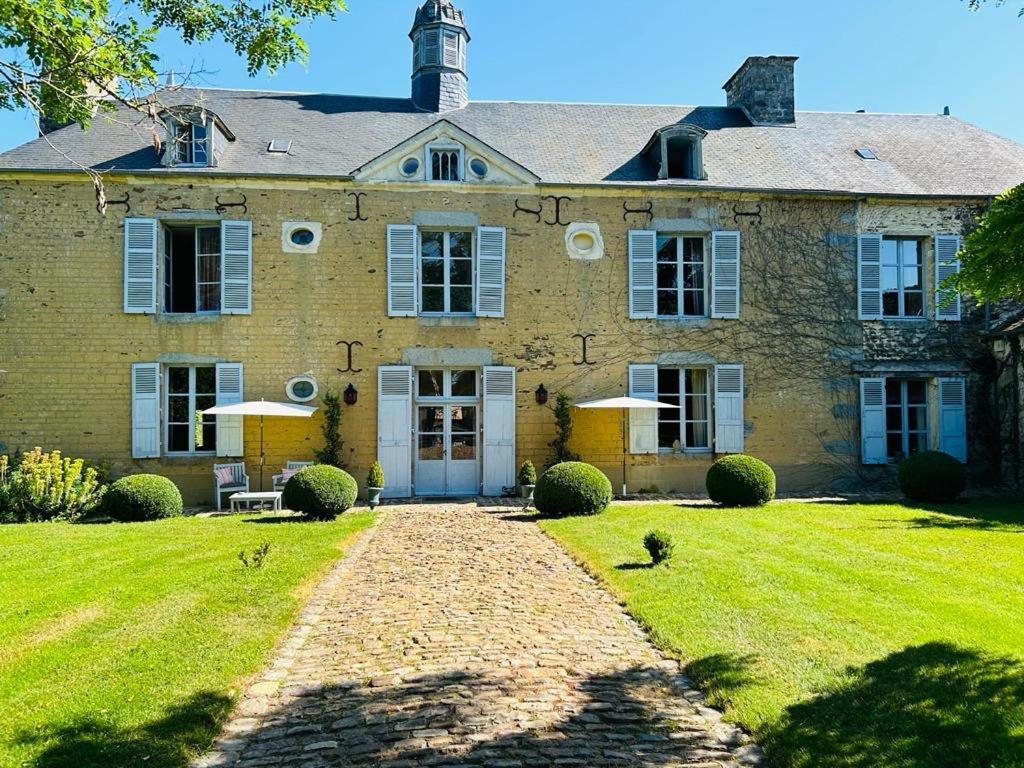 Le Domaine De Cordey Bed & Breakfast Boucé Екстериор снимка