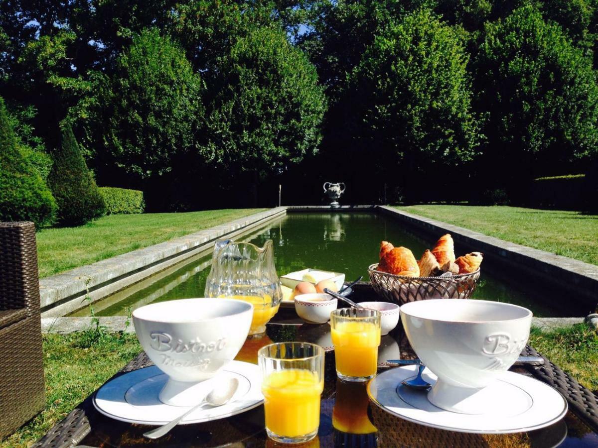 Le Domaine De Cordey Bed & Breakfast Boucé Екстериор снимка