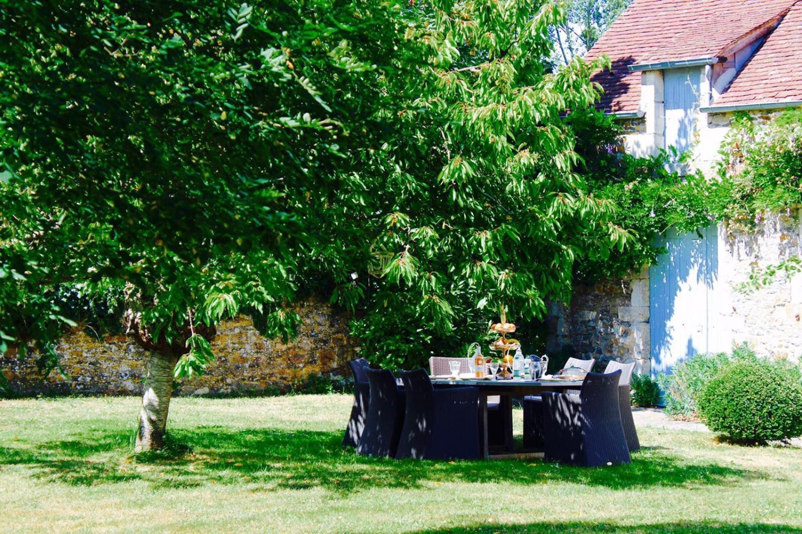 Le Domaine De Cordey Bed & Breakfast Boucé Екстериор снимка